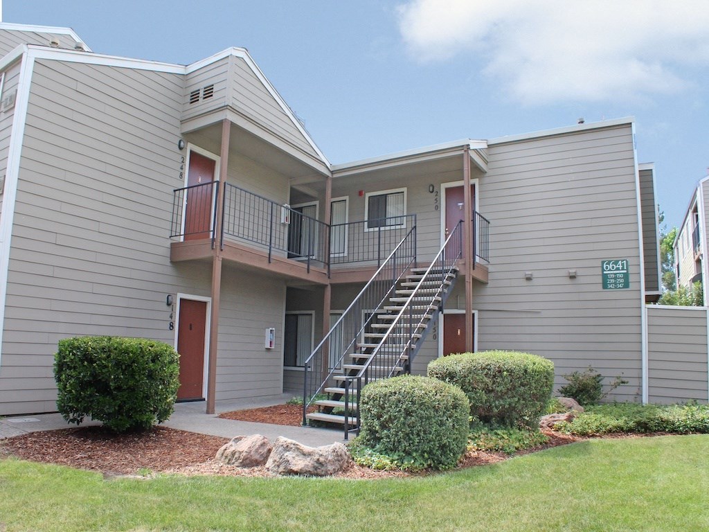 California Place Stairs to Apartments