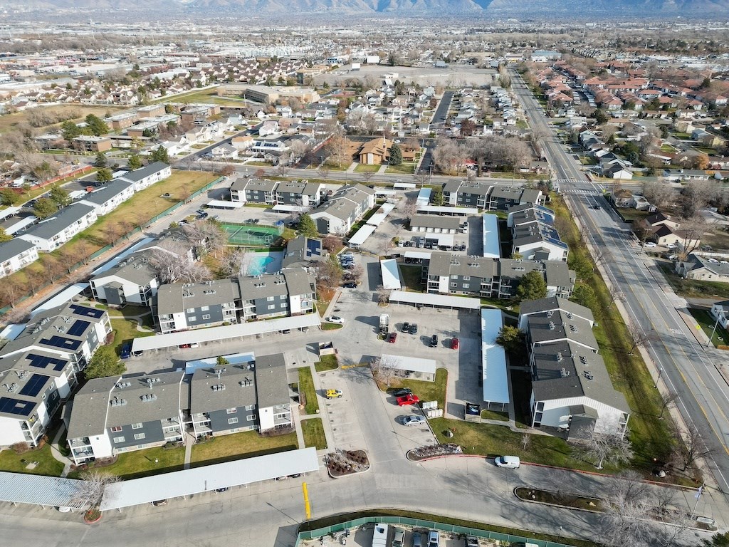 Crossroads Apartments