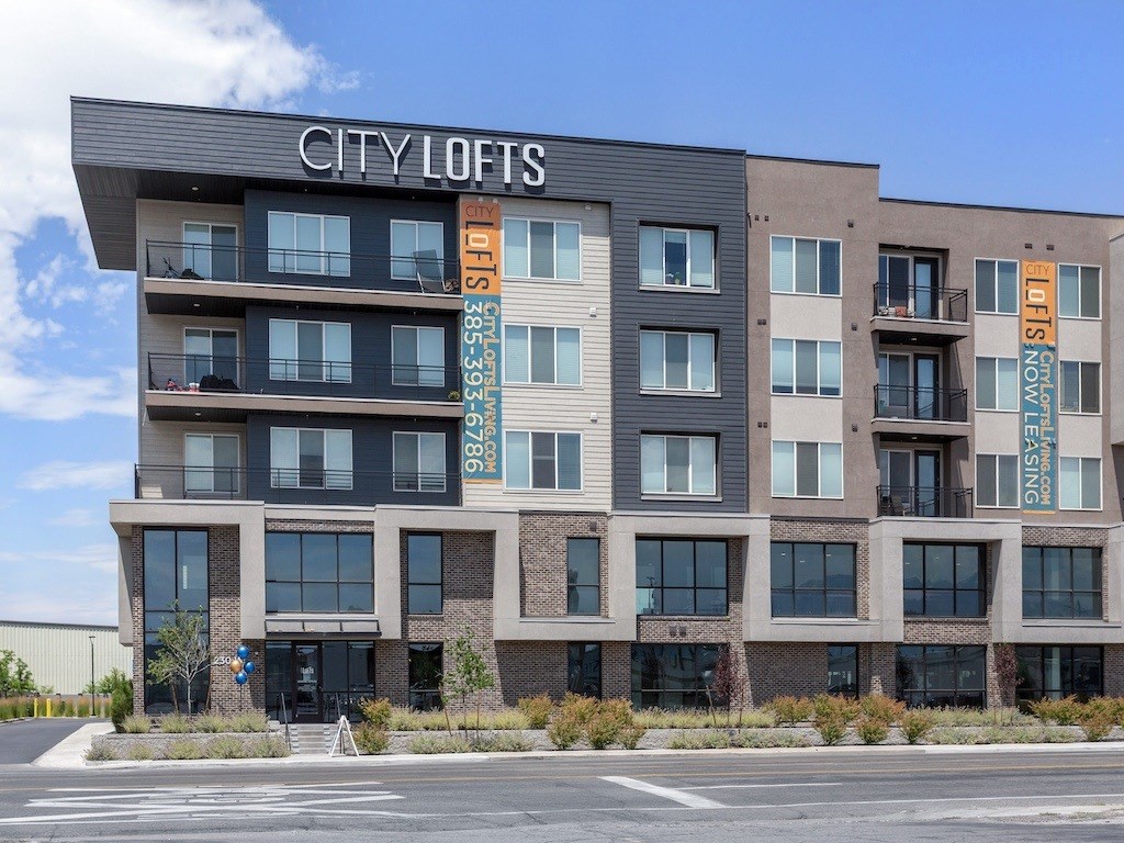 Entrance to City Lofts Apartments