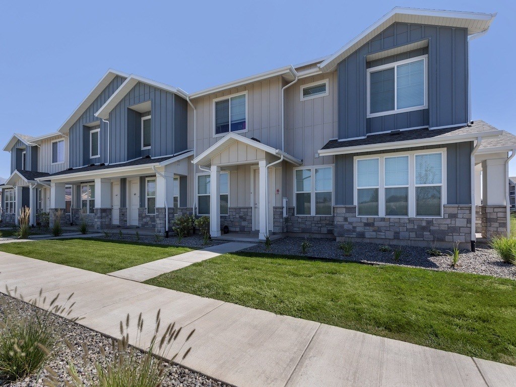 Entrance to Homes at The Veridian