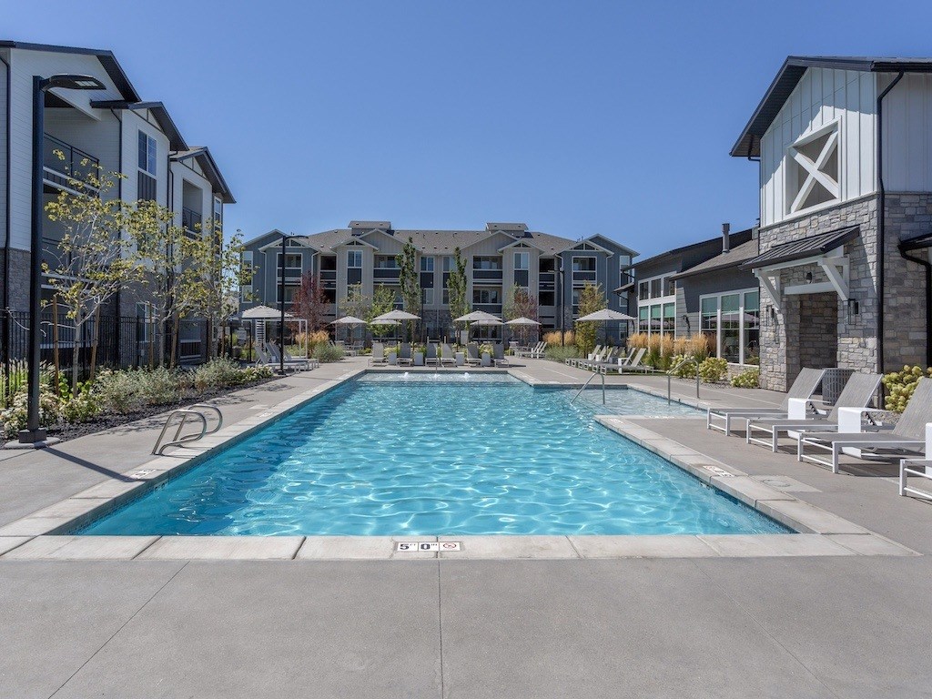 Front View of Pool at The Veridian