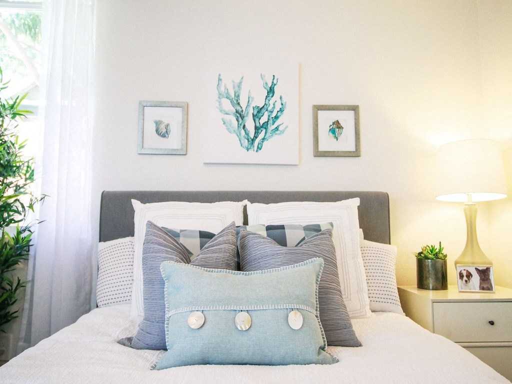 Large Comfortable Bedrooms at Canyon Club Apartments, California, 92058