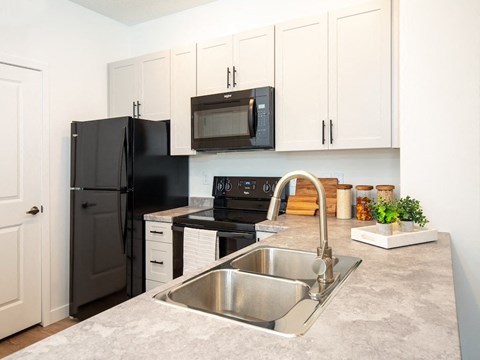 Kitchen Counter at The Reserve at View 78