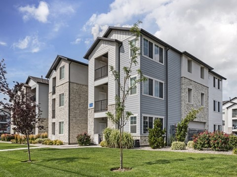 Landscaping at The Reserve at View 78
