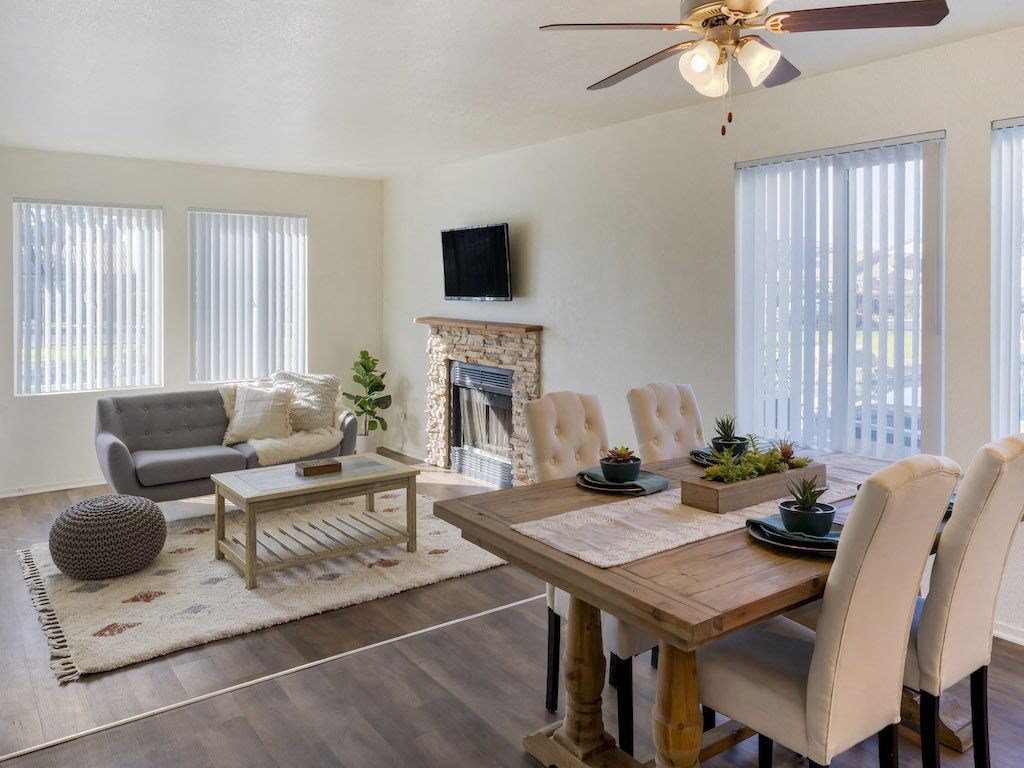 Edgewater Isle Apartments And Townhomes