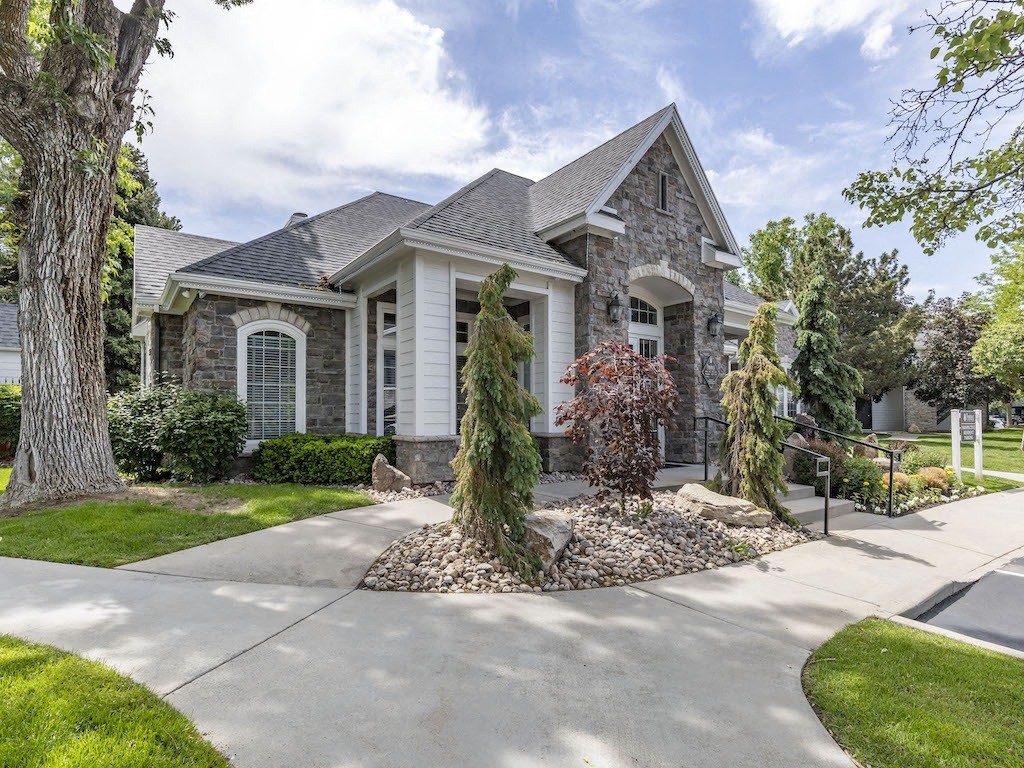 Outdoor View of Resident Clubhouse at Pinehurst Apartments Midvale, UT 84047