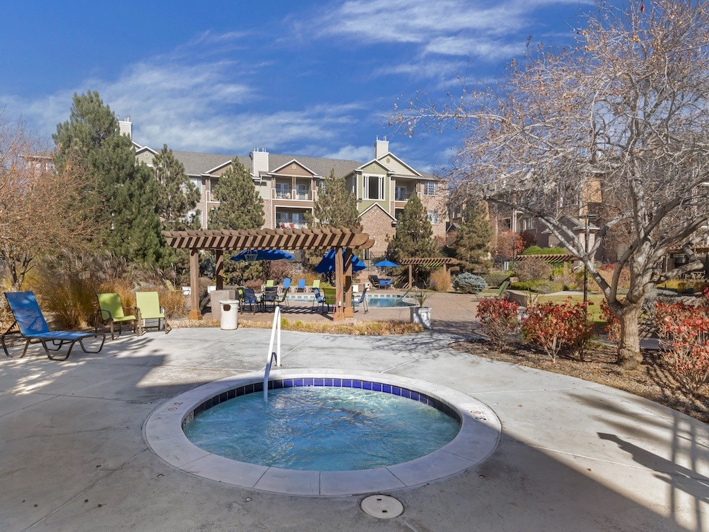 Relaxing Hot Spa at Indigo Creek, CO