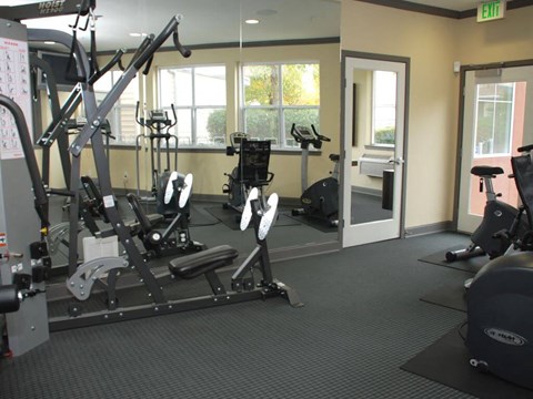 Fitness Studio at Metropolitan Collection Apartments, Renton, Washington
