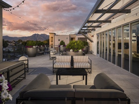 Rooftop Lounge at Parc View Apartments and Townhomes Midvale, UT 84047