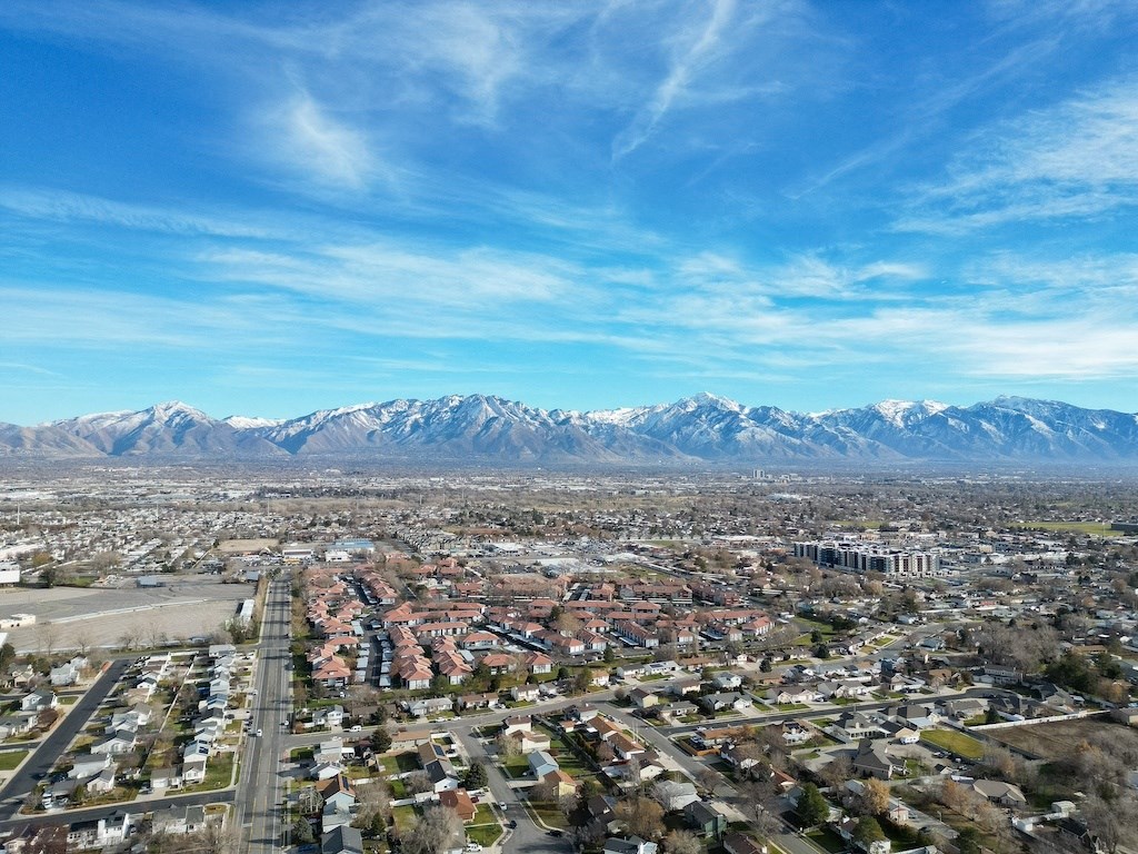 Crossroads Apartments
