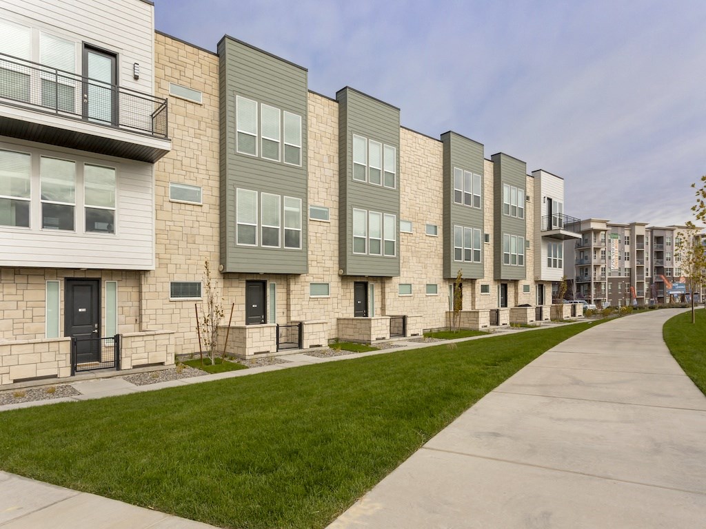 Exterior View of the Townhomes at The Austin Townhomes, Draper, UT 84020
