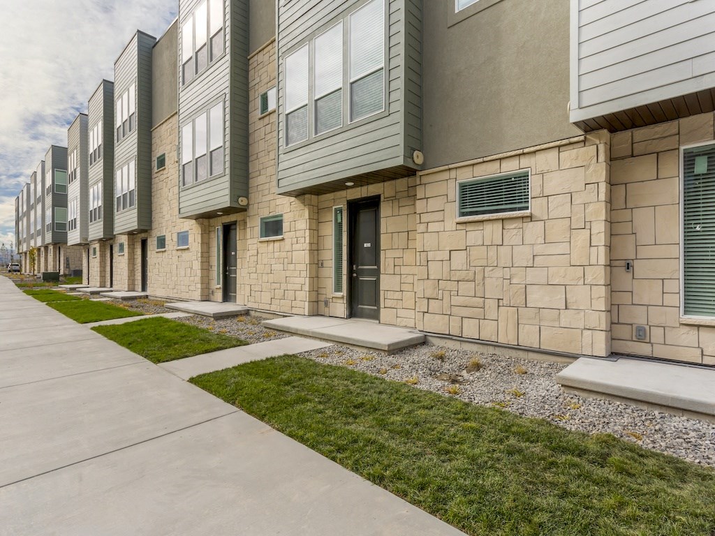 Townhome Entryway to The Austin in Draper, Utah