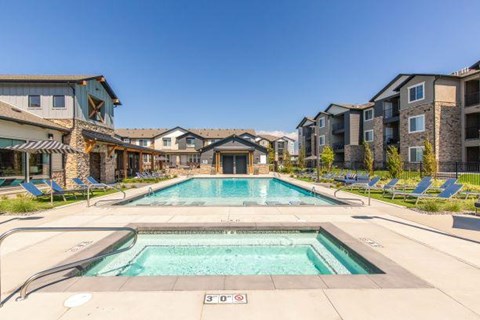 Parc on 5th Apartments & Townhomes