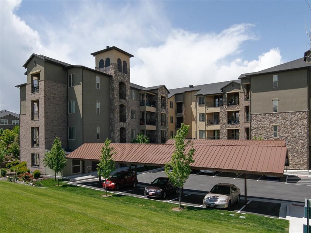 Covered Carports  at Tuscany Villas Senior Apartments, Utah