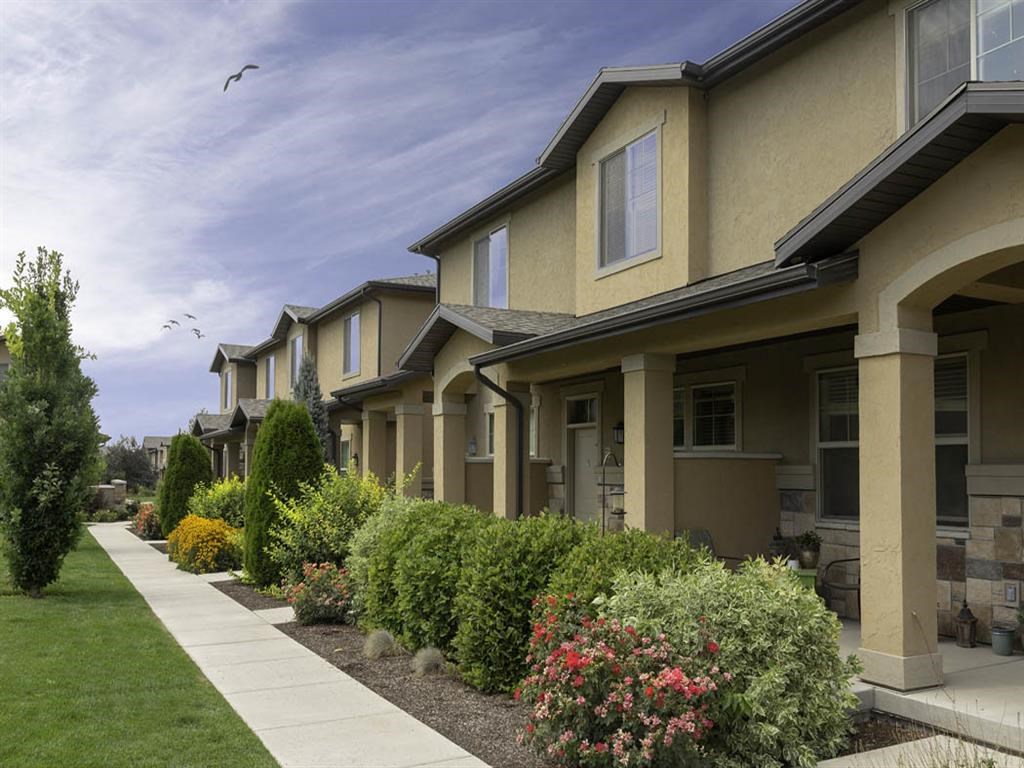 Elegant Exterior View Of Property at Four Seasons Apartments & Townhomes, North Logan, UT, 84341