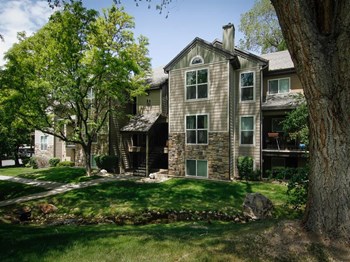 Lush Green Outdoor Spaces Lush Green Outdoor Spaces at Promontory Point Apartments, Utah, 84094 - Photo Gallery 2