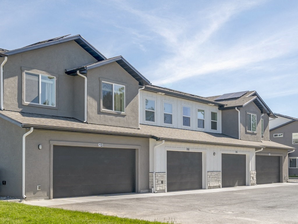 View of Garage at Orchard Park Townhomes