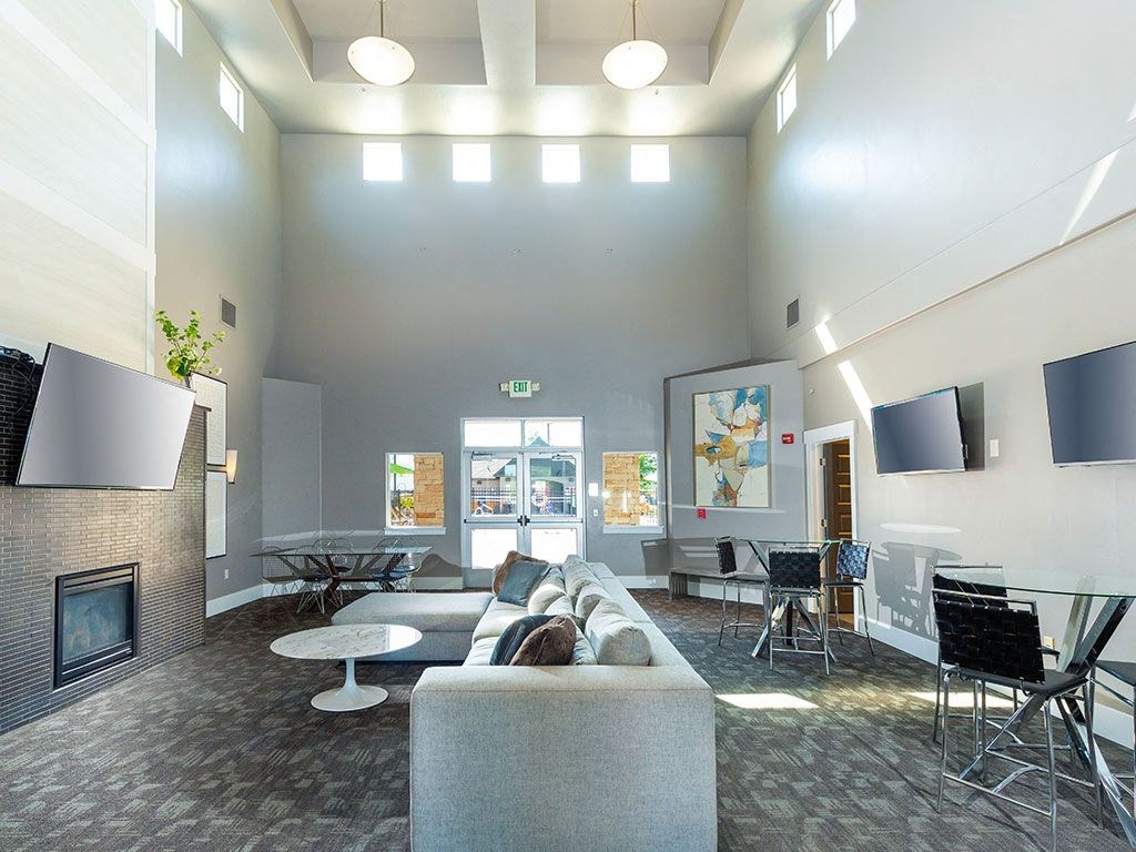 Posh Lounge Area In Clubhouse at Four Seasons at Southtowne Apartments, South Jordan