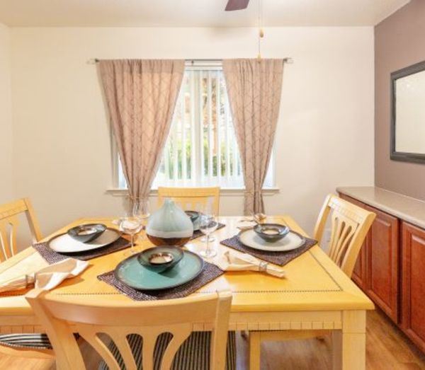 Graceful Dining Area Graceful Dining Area at Chesapeake Commons Apartments, Rancho Cordova, 95670 - Photo Gallery