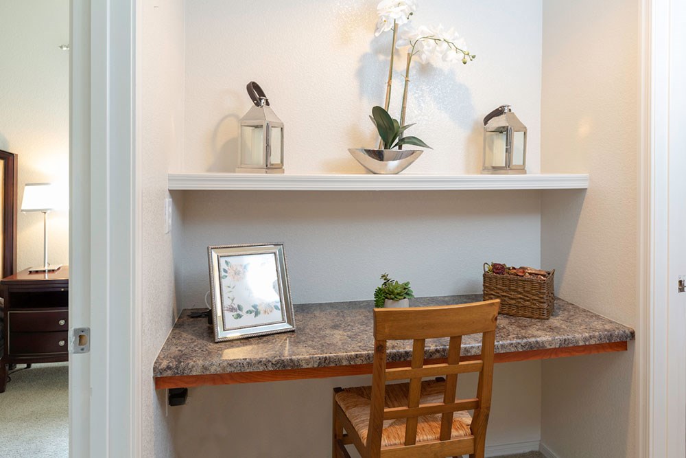 Home Office Area at Canyon Ridge Apartments, Arizona, 85378