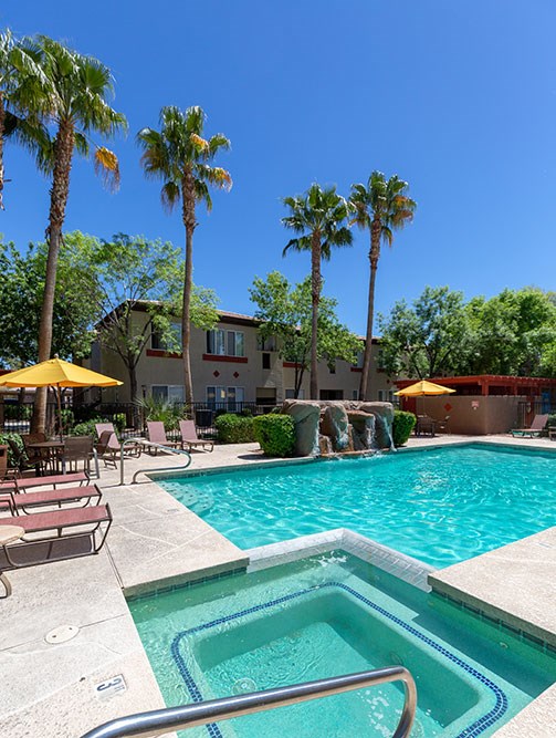 Hot Tub And Swimming Pool at Canyon Ridge Apartments, Surprise, AZ, 85378
