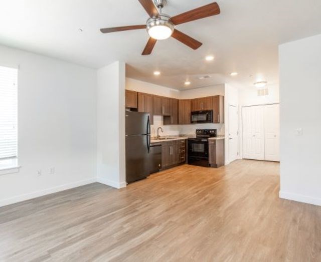 Lighted Ceiling Fan at 600 Lofts Apartments, Salt Lake City, UT