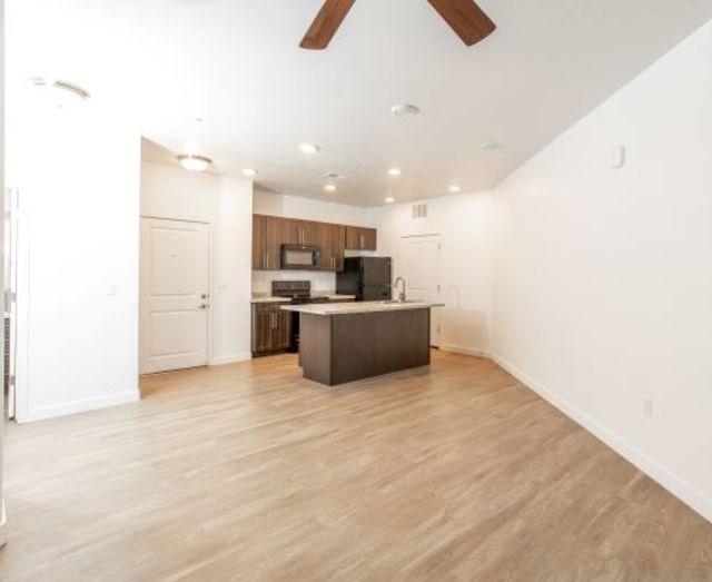 Island Kitchen at 600 Lofts Apartments, Salt Lake City, Utah