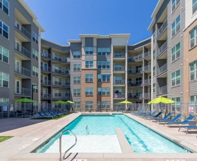 Pool View at Arcadia, Sandy