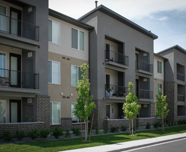 Enclave at 1400 South Apartments