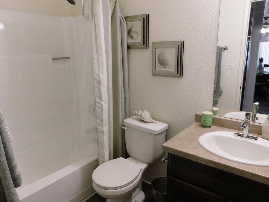 Bathroom with a Large Tub at River Oaks