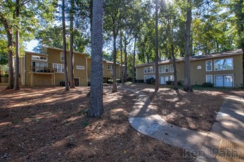 Aspen Court Apartments