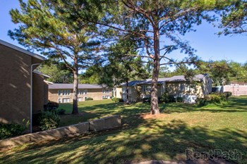 Aspen Court Apartments