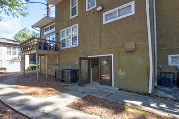 Aspen Court Apartments