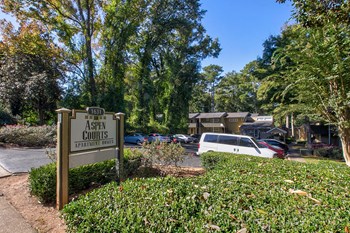 Aspen Court Apartments