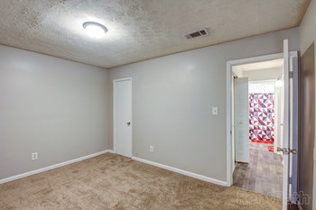 Aspen Court Apartments