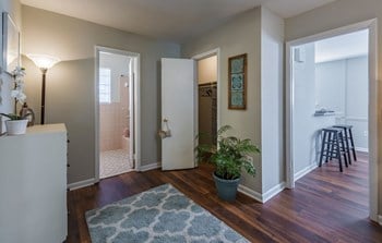 1005 Elberta Road 1-2 Beds Apartment for Rent - Photo Gallery 2