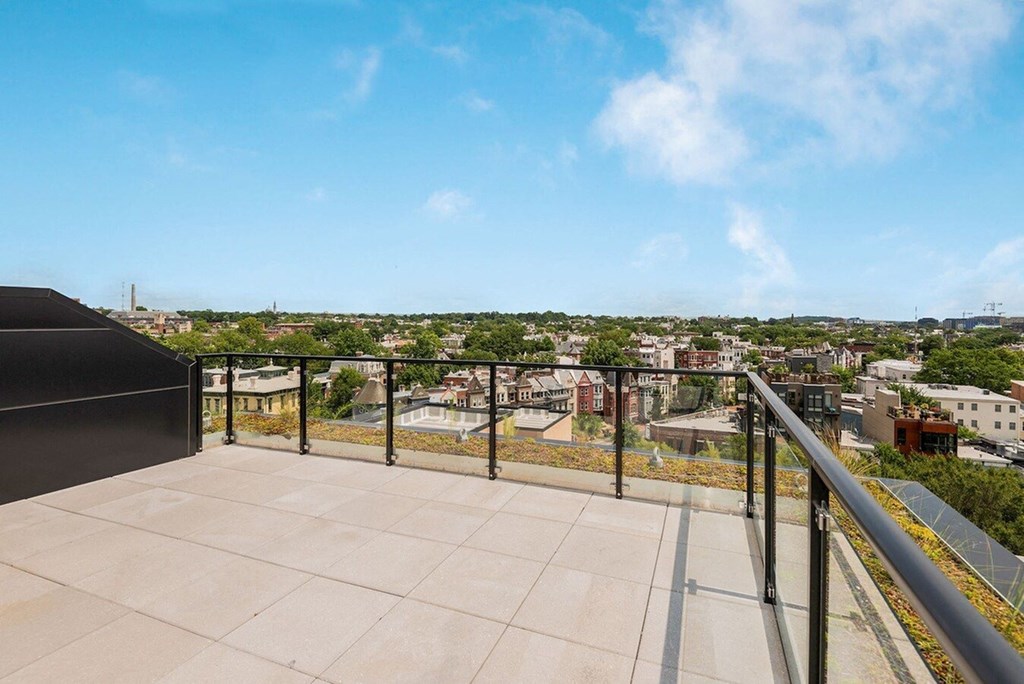 Outdoor Resident Lounge with beautiful views