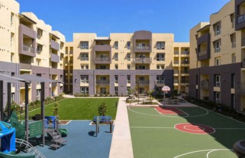 Alexander Station Apartments 200 East 10th Street Gilroy Ca Rentcafe