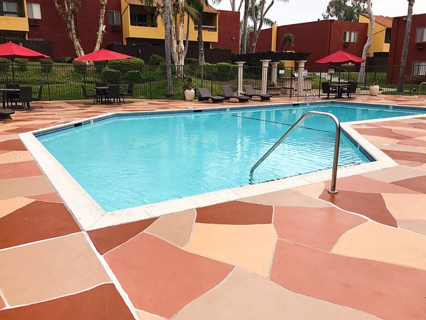 Brookhollow Pool