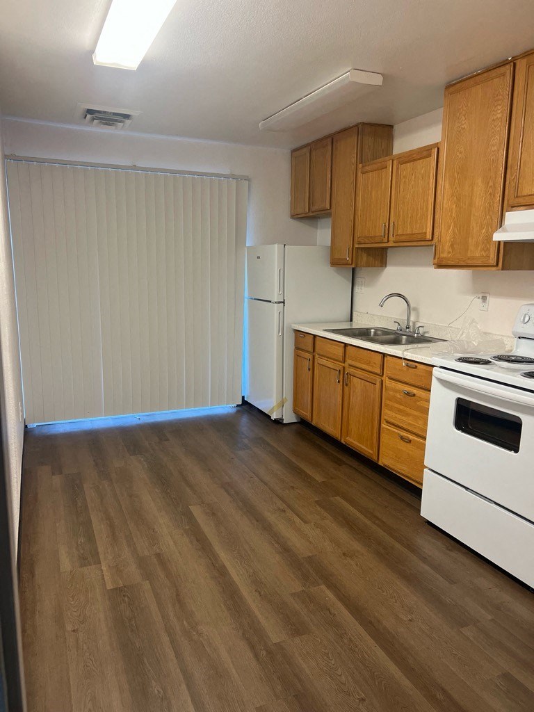 MacArthur Apartments