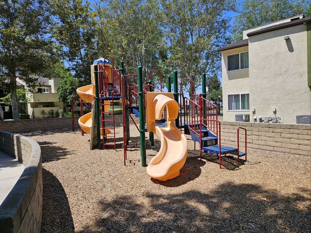 playgrounds at the preserve at polo towers apartments