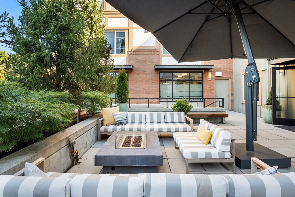 Spacious outdoor lounge, adjacent to indoor community lounge