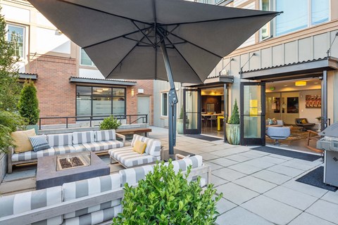 Spacious outdoor lounge, adjacent to indoor community lounge