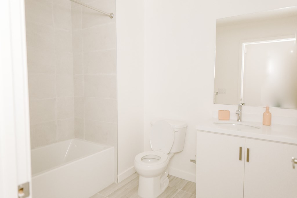 Brand new Luxury 1 Bed in Echo Park