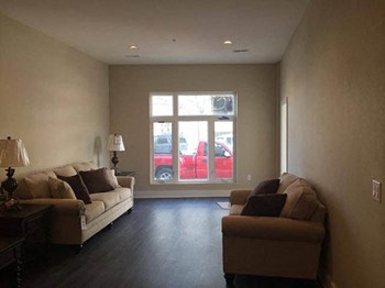365 W First St 1-2 Beds Apartment for Rent - Photo Gallery 6