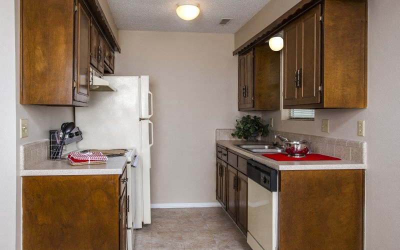 The Willows Apartments, LLC 1 (2510), 2510 E Pawnee ...