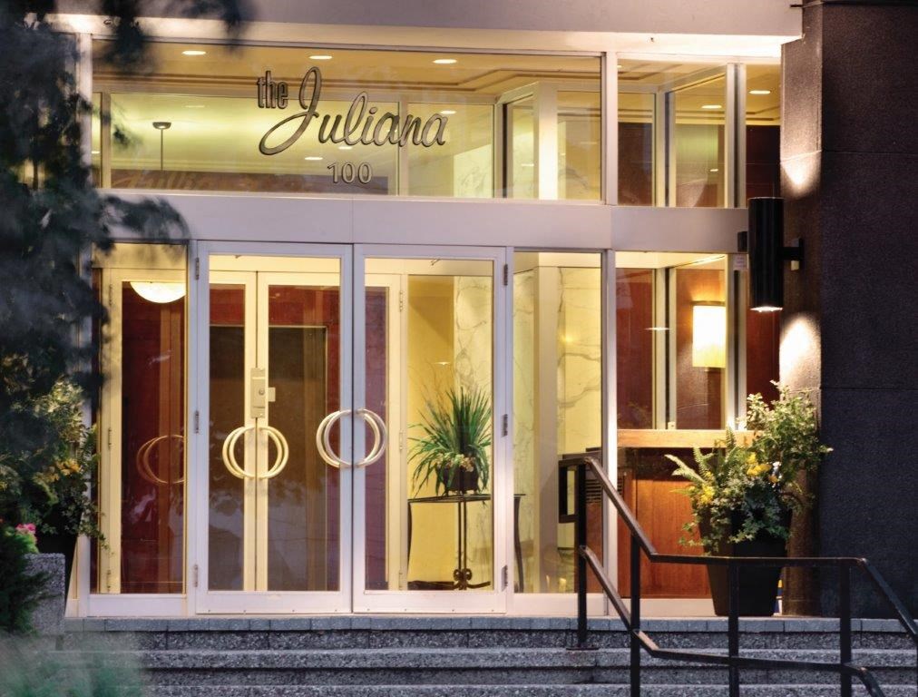 the building in which the hotel is located