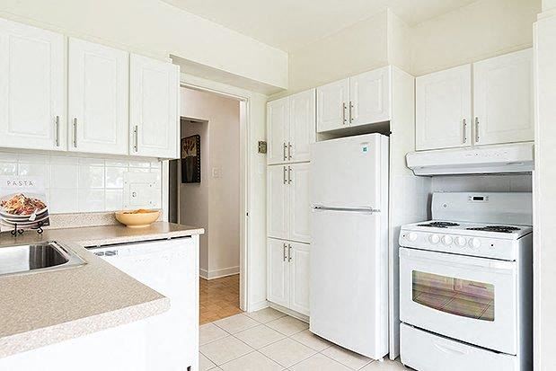 100 Bronson Avenue Studio-2 Beds Apartment, Ottawa East for Rent - Photo Gallery