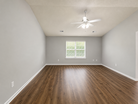 35 Waukegan Way 3 Beds Apartment for Rent