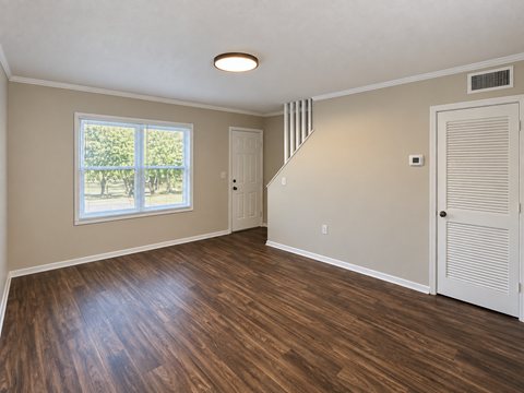 807-813 College Avenue 1-2 Beds Apartment for Rent